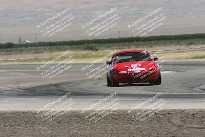 media/Jun-01-2024-CalClub SCCA (Sat) [[0aa0dc4a91]]/Group 3/Race/